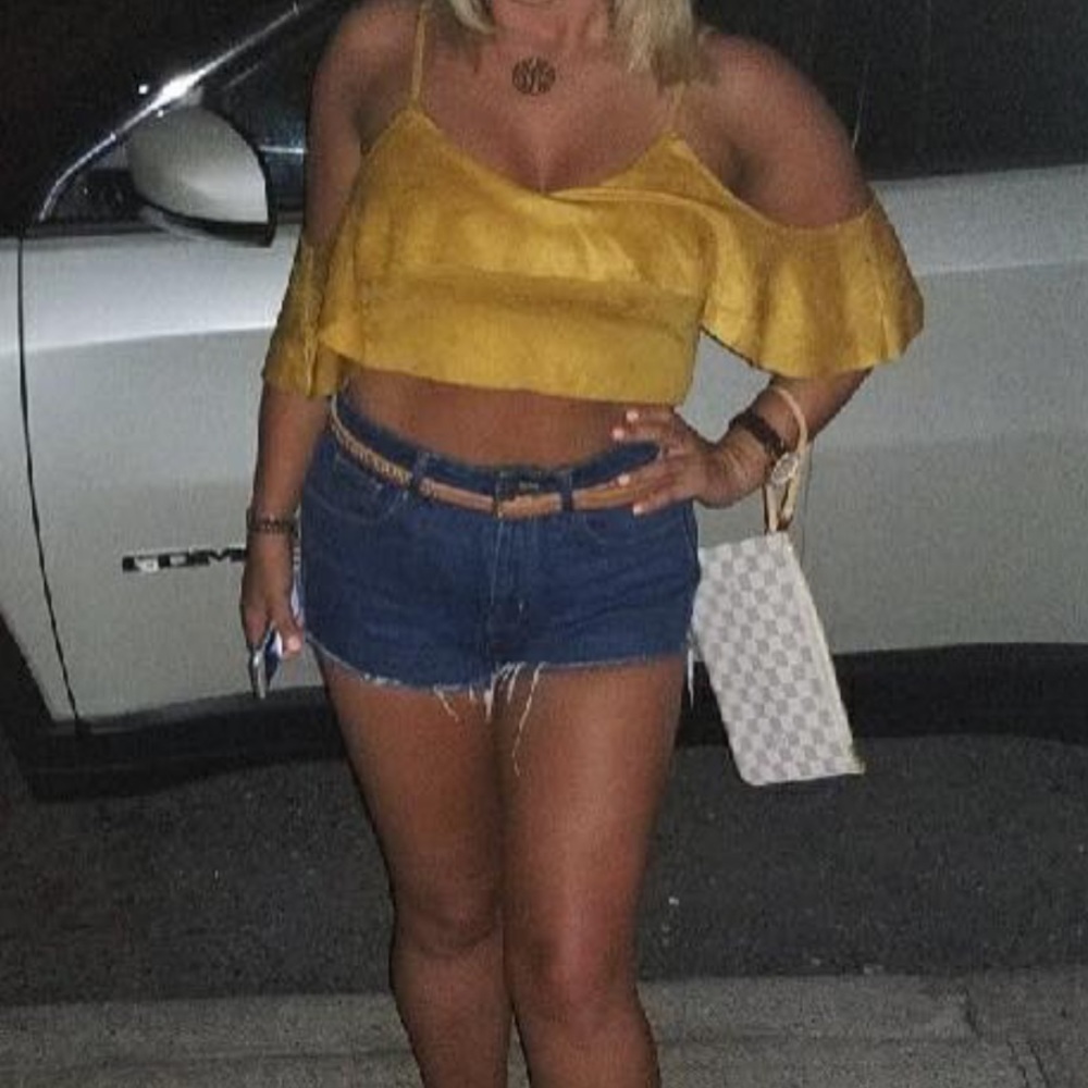Mustard yellow top